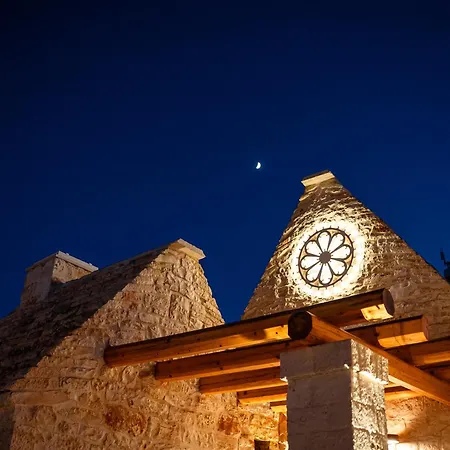 Trulli Di V E N E R E Holiday home *