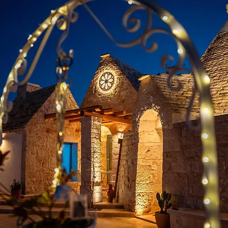 Trulli Di V E N E R E بيت ضيافة كاستيلانا غروتي