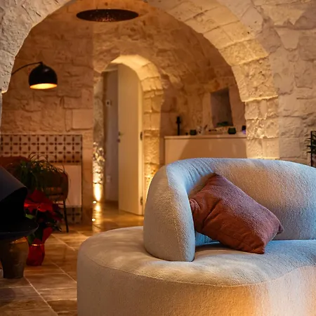 Trulli Di V E N E R E كاستيلانا غروتي