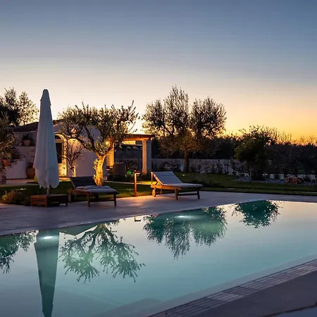 Trulli Di V E N E R E كاستيلانا غروتي