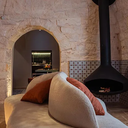 Trulli Di V E N E R E كاستيلانا غروتي