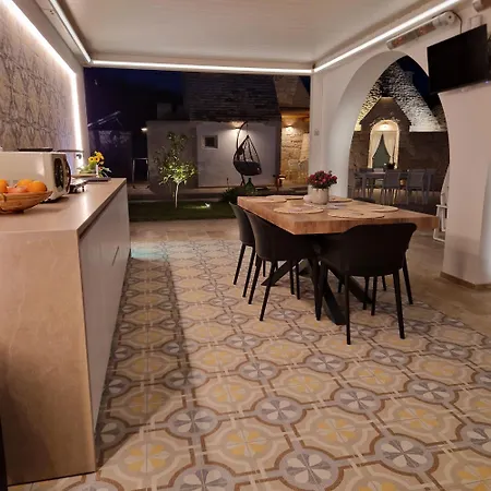 Trulli Di V E N E R E Castellana Grotte