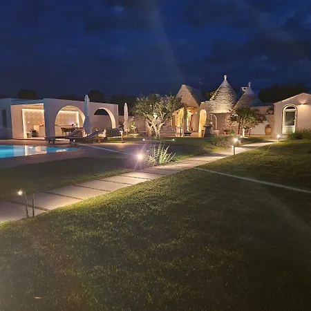 Trulli Di V E N E R E Holiday home *
