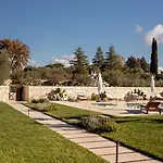 Trulli Di V E N E R E בית הארחה