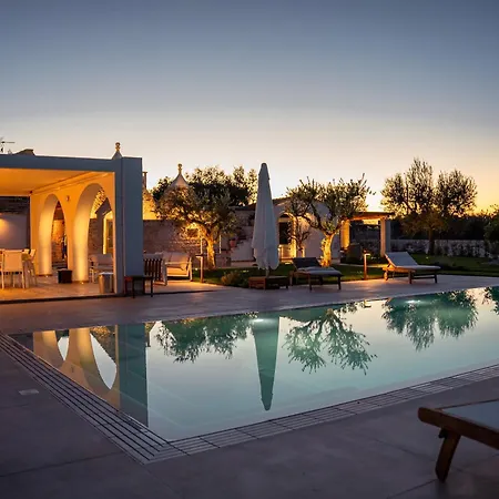 Semesterbostad Trulli Di V E N E R E *